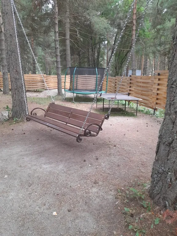 Коттедж с отдельной территорией