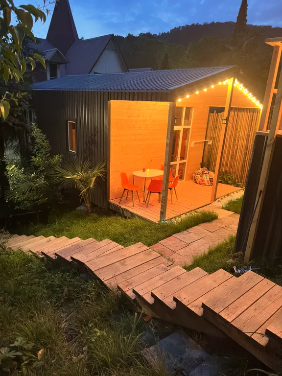 Уютный эко- домик в центре Хосты