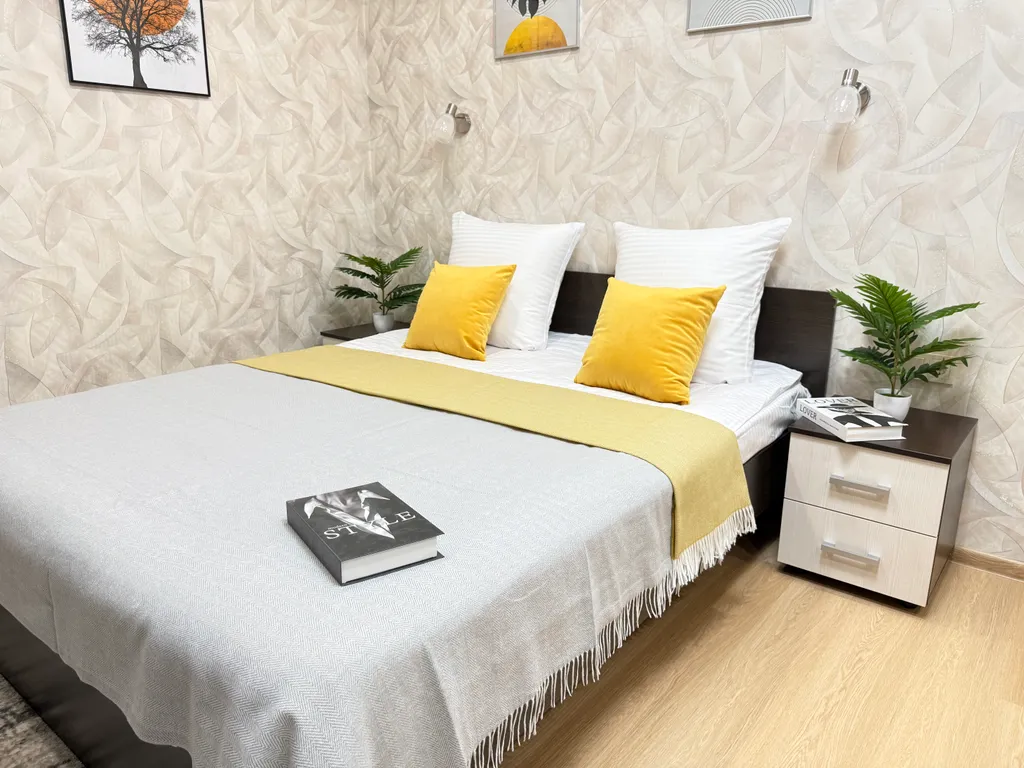 Новая однокомнатная у ТЦ Тополь