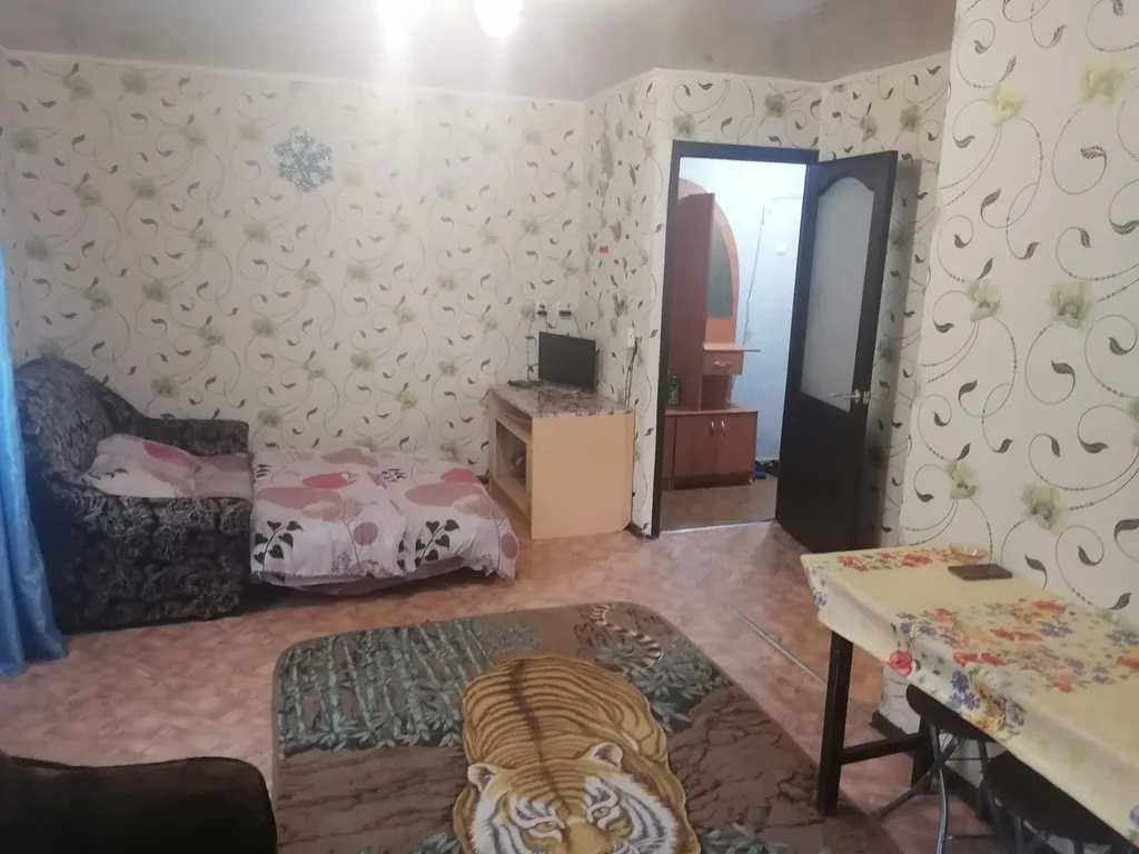 Чистая бюджетная квартира — аренда посуточно в Тула