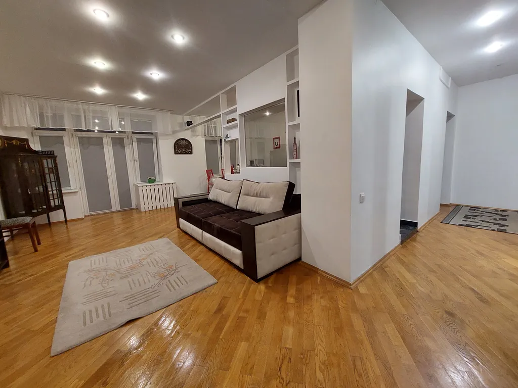 Квартира Просторная 3-х комнатная квартира в центре Минска — Минск