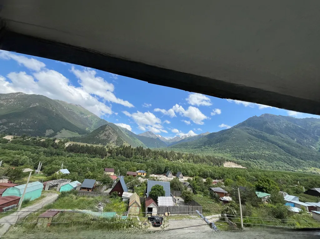 Укомплектованная трёхкомнатная квартира с шикарным видом