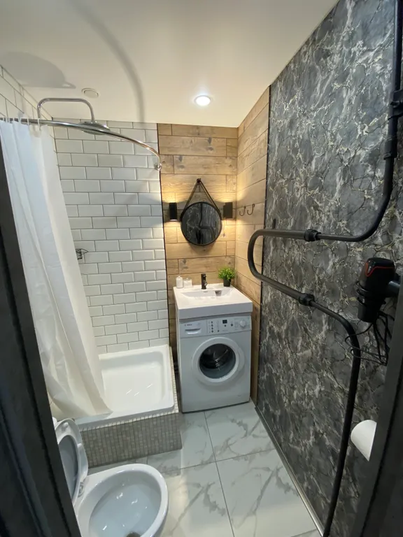 Уютная, новая квартира в центре города