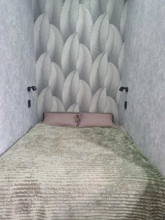 Студия на земле