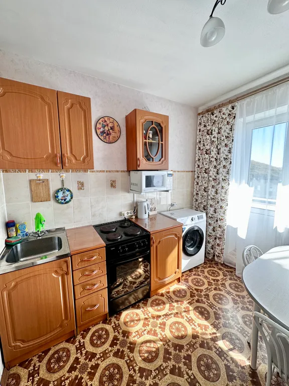 Квартира в центре посёлка Врангель с видом на море