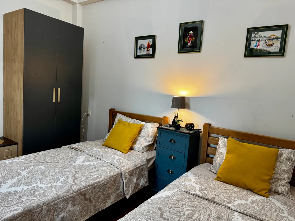 Трёхкомнатные апартаменты в Старом городе с видом на весь Тбилиси