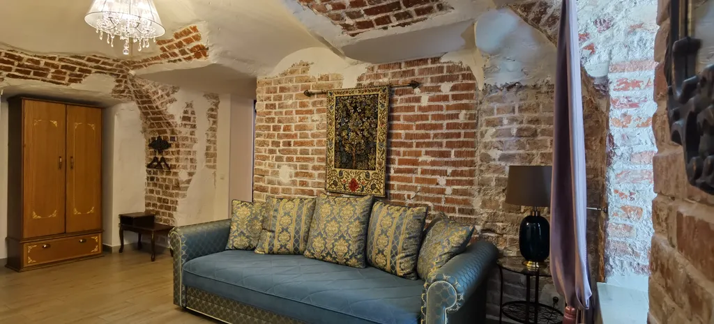 Старинная квартира в стиле лофт в историческом центре Калуги