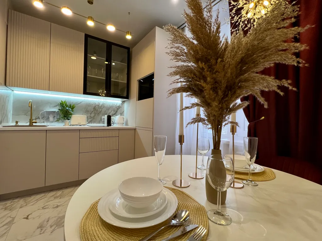 Дизайнерская квартира с панорамной лоджией — аренда посуточно в Ставрополь