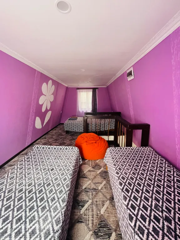 Коттедж Коттедж в тихом дворике в трех минутах от моря — Лазаревское