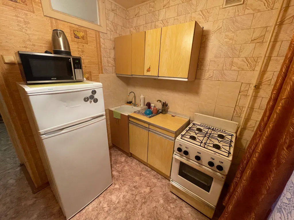 Двухкомнатная квартира недалеко от СУБРа