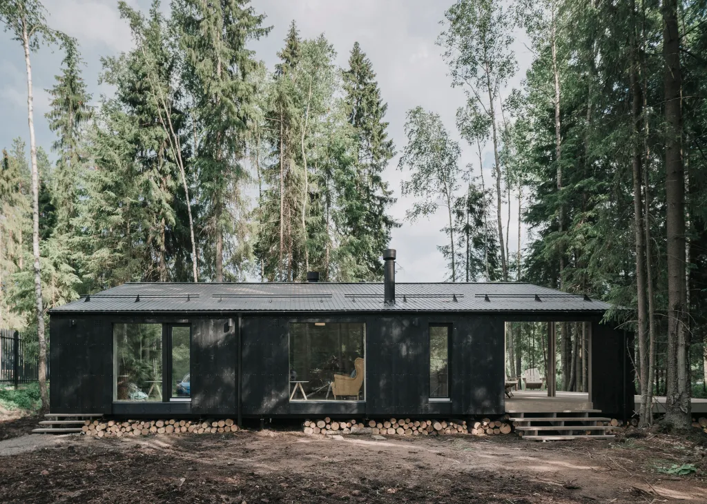 Коттедж Загородный дом с террасой, баней и видом на лес — аренда посуточно в Сертолово
