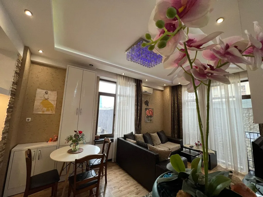 Комфортная квартира в старом Тбилиси