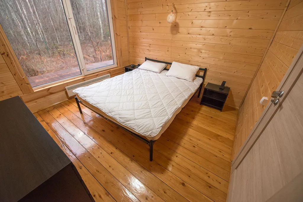 Коттедж Дом с камином, сауной и панорамными окнами — Стеклянный