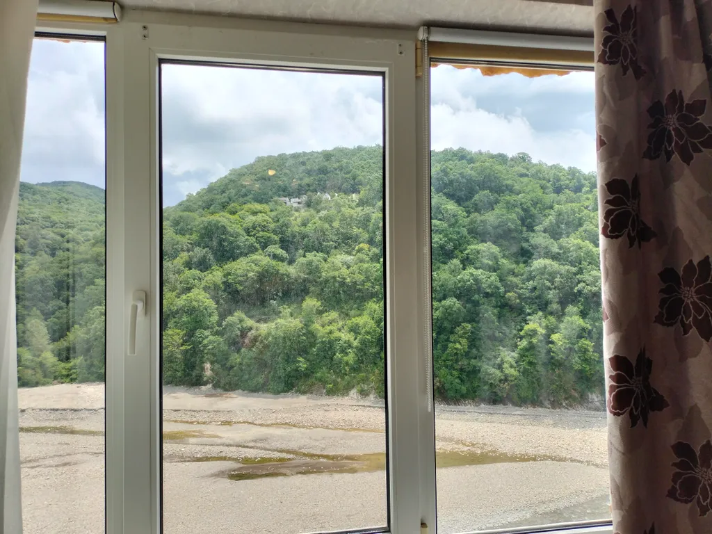 Квартира Видовая квартира на самом берегу горной реки Псезеазусе — Лазаревское