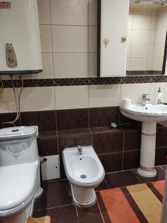 Уютная двухкомнатная квартира между вокзалом и Быхановым садом и ЛД Звездный