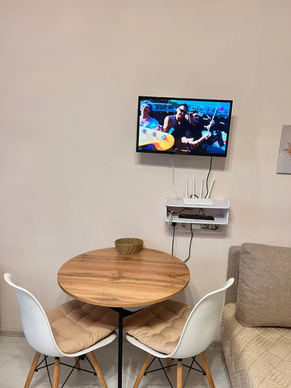 Квартира Уютная студия, в пяти минутах ходьбы от ЖД станции Звенигород — аренда посуточно в Звенигород