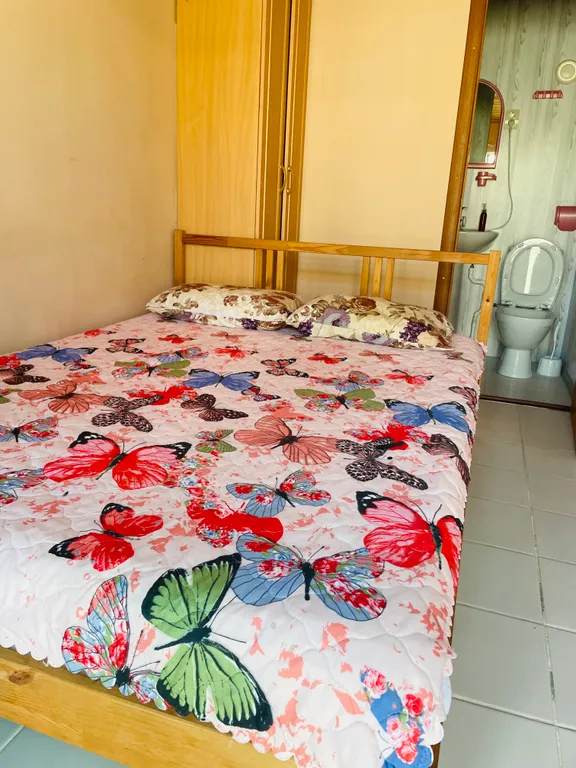 Маленькая уютная комната для двоих