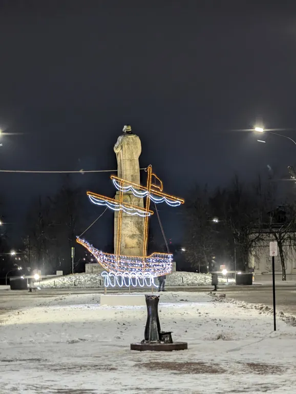 Уютная квартира с камином