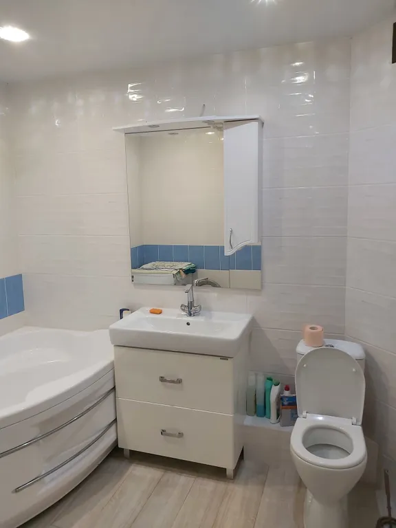 Большая 2-комнатная квартира в центре города с новым современным ремонтом