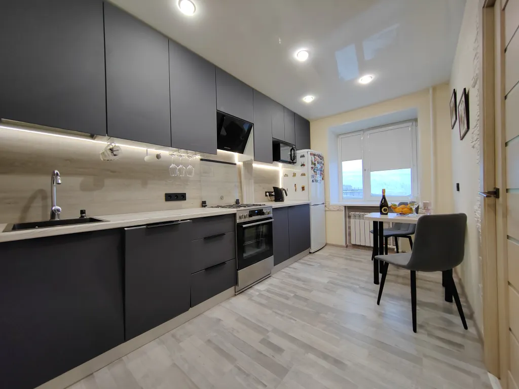 Уютная квартира — аренда посуточно в Кировск