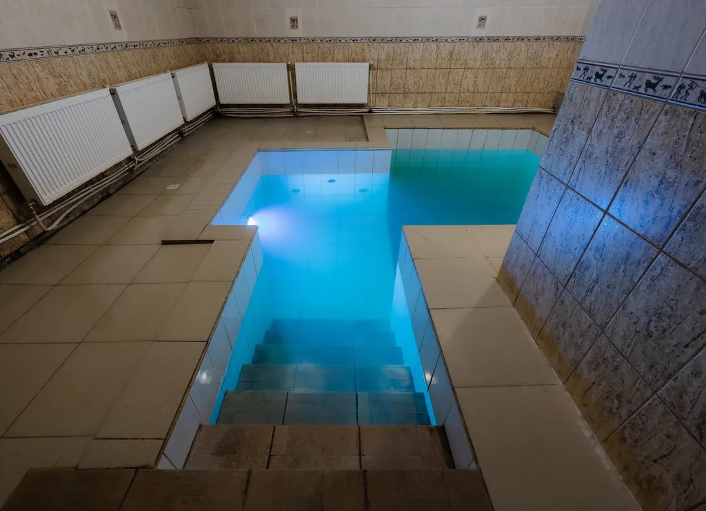 Дом с бассейном и сауной