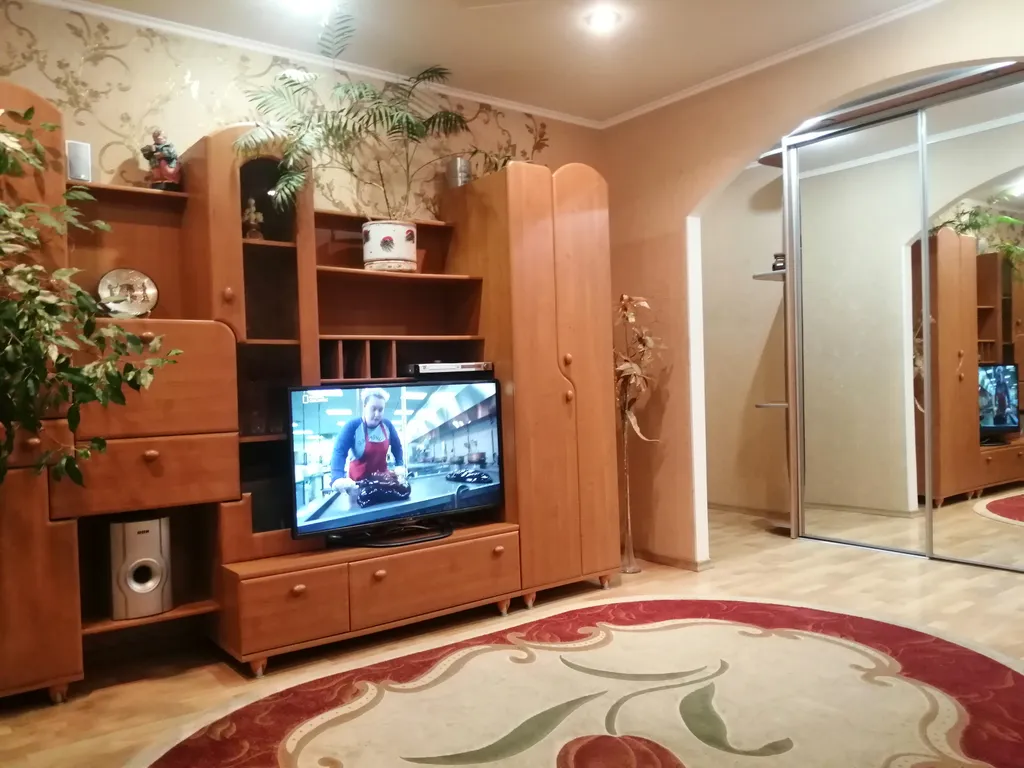 Уютная трешка в центре рядом с жд вокзал