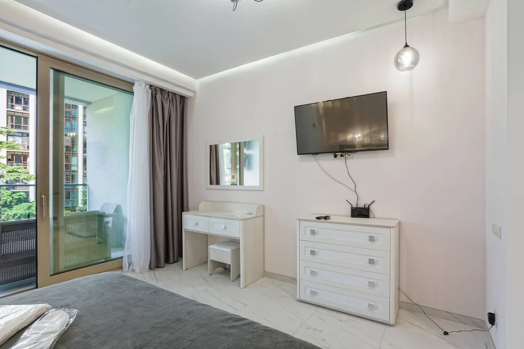 Квартира с большой террасой с видом на парк