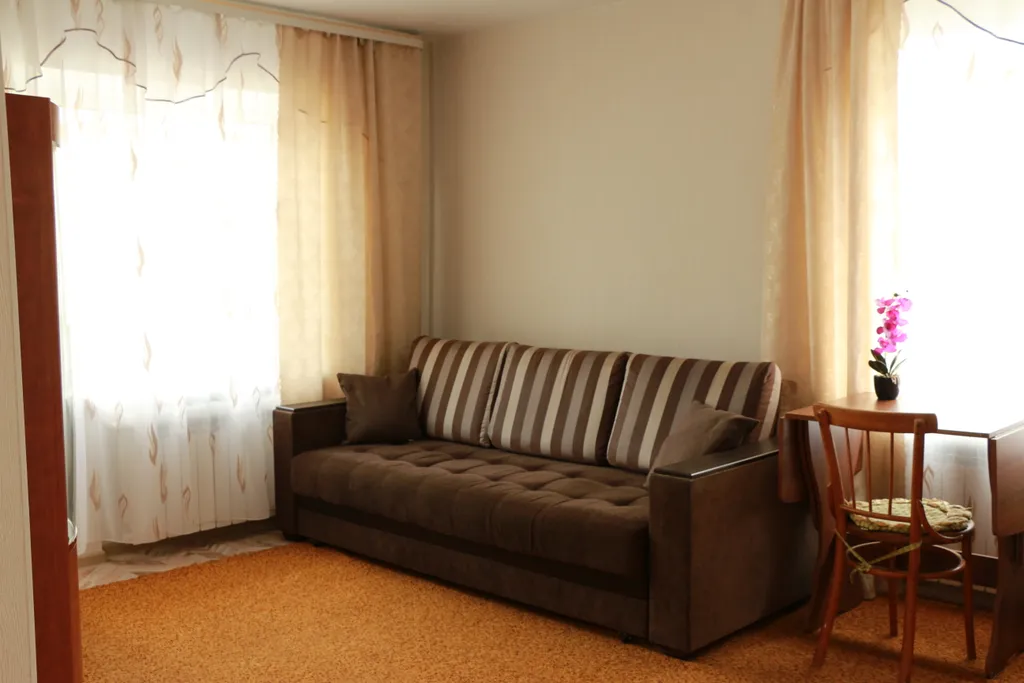 Уютная квартира в центре города — аренда посуточно в Жирновск