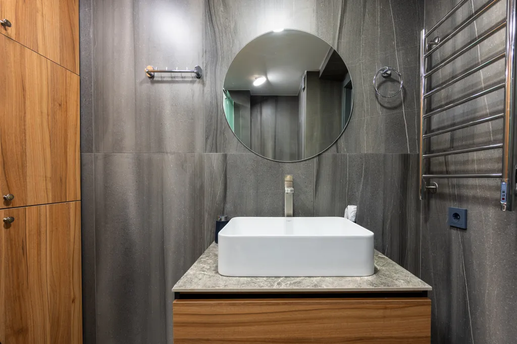 Дизайнерский двухуровневый апартамент с панорамным окном