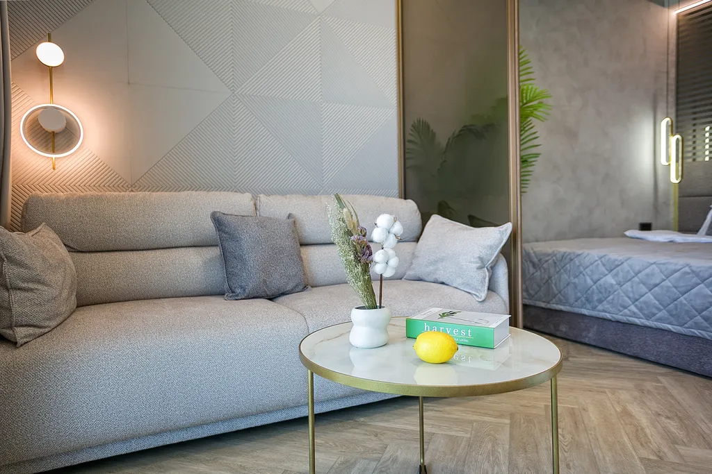 Студия с террасой и видом на море в скай плаза 3