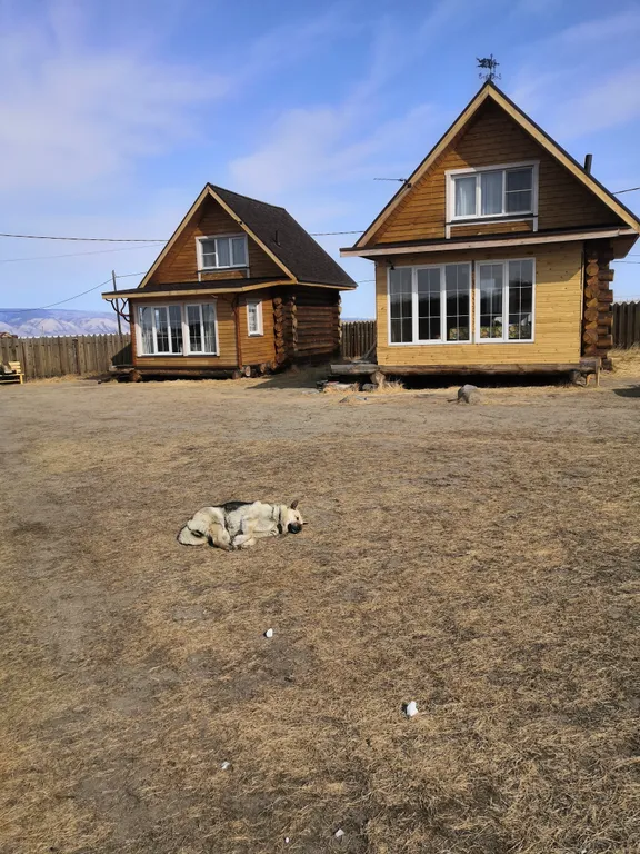 Уютный домик на берегу Байкала