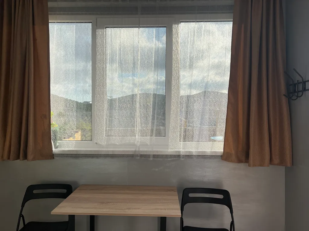 Уютный номер в доме  с беседкой и бассейном