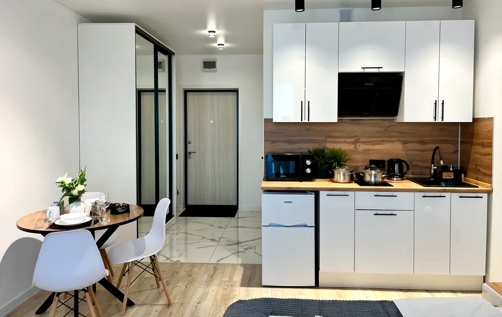 Студия с дизайнерским ремонтом