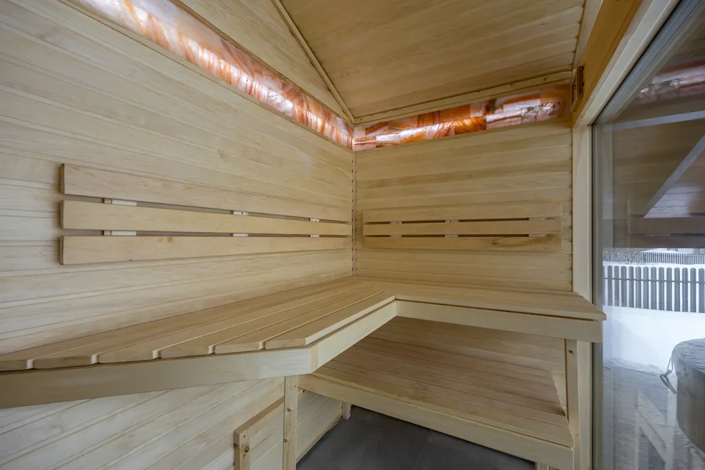 Дом с купелью и сауной