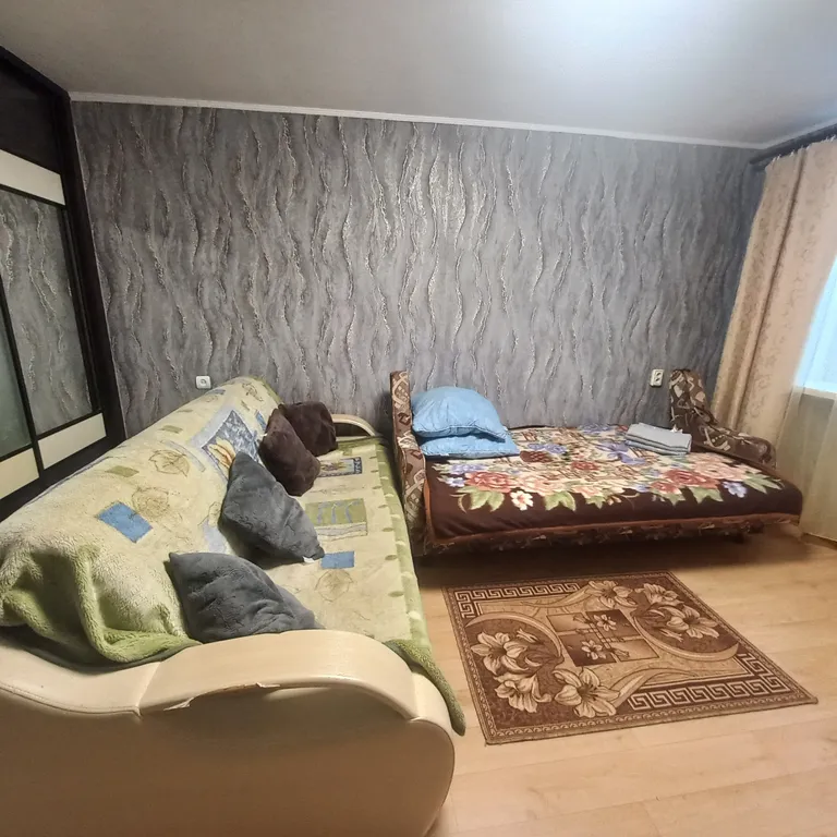 Уютная квартира с хорошим расположением