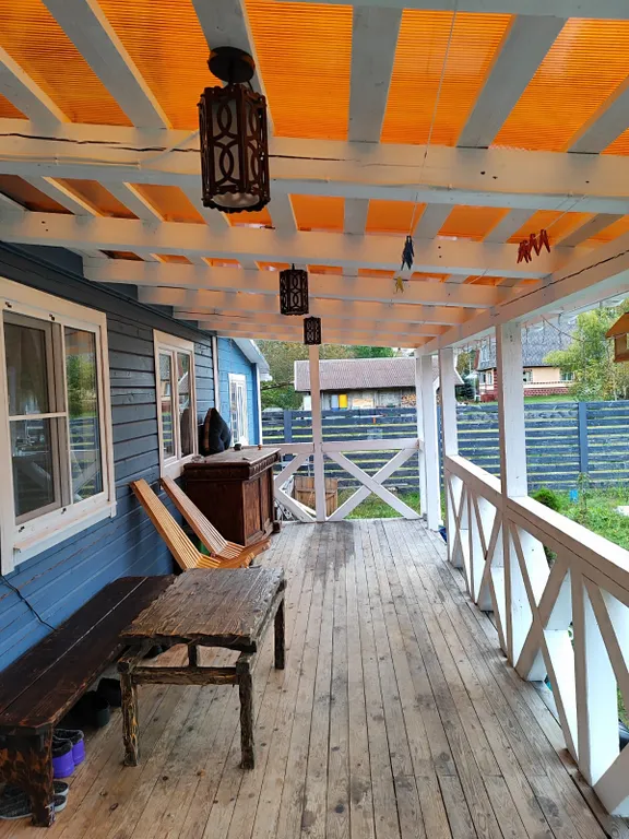 Ладога, Гостевой дом у воды в Кобоне