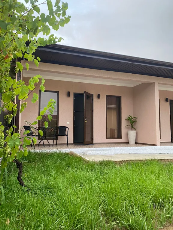 Квартира Уютный коттедж в 7 минутах от моря — аренда посуточно в Гудаута