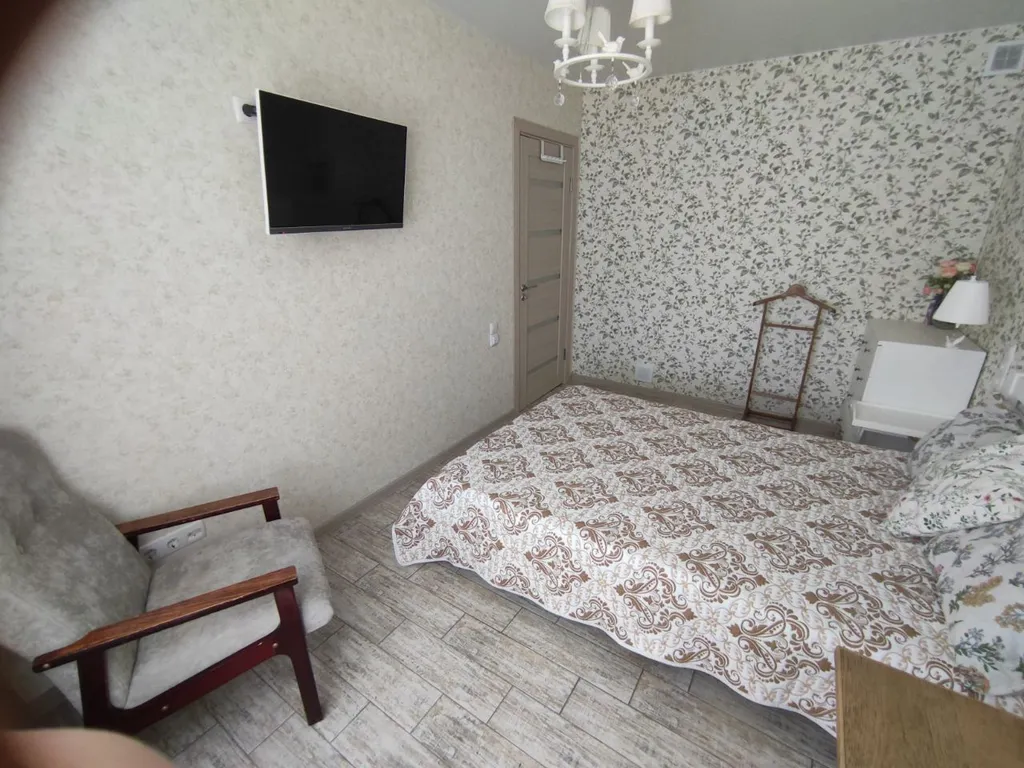 Дизайнерская квартира в шаге от моря