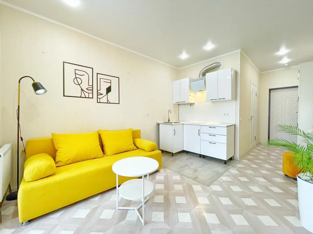 Красивая студия у моря