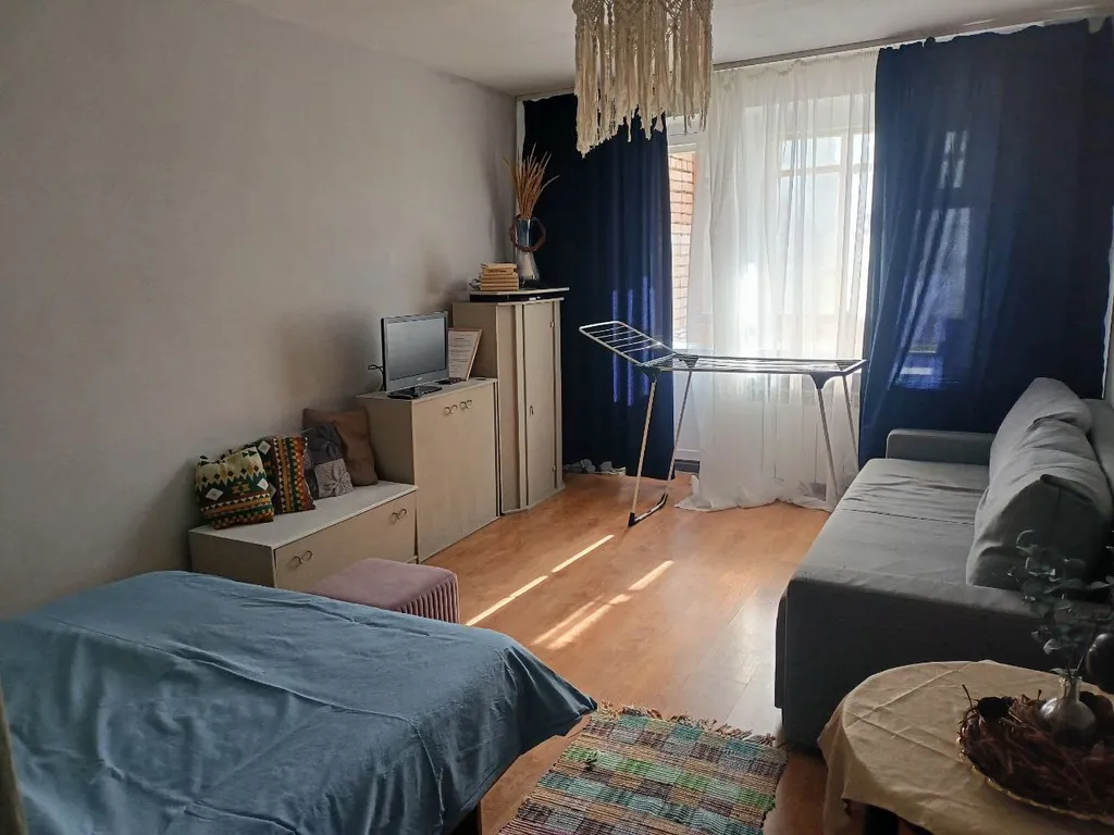 Однушка на набережной