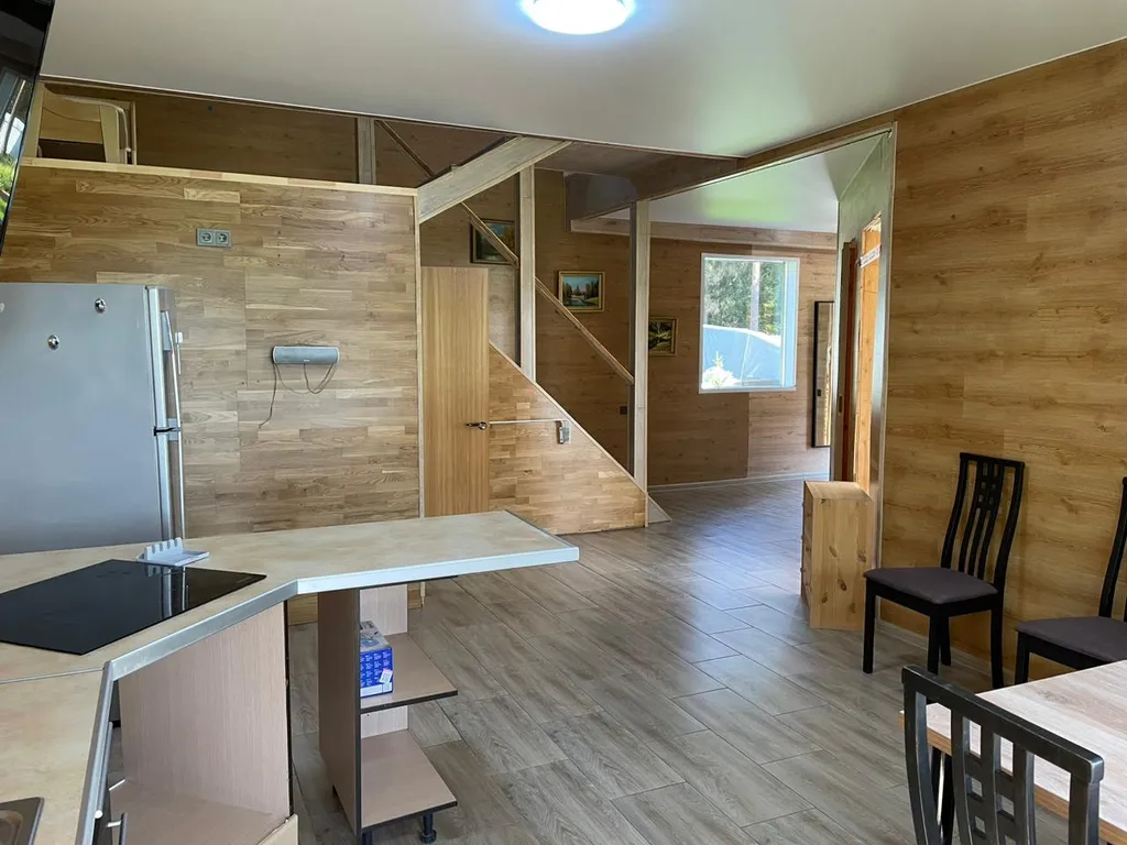 Дом на берегу реки Волга