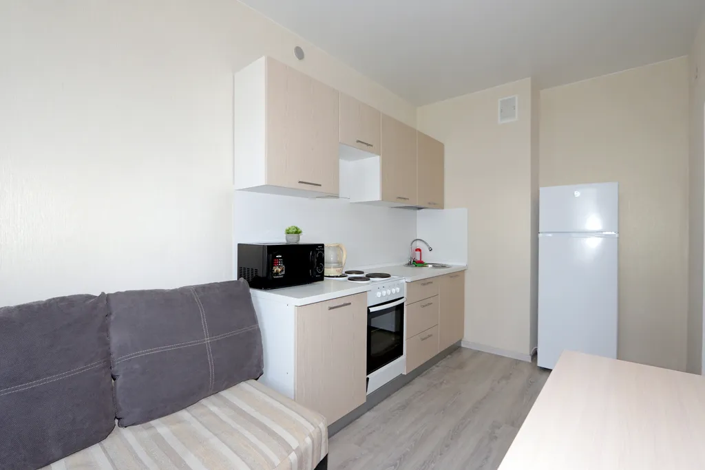 Квартира на микрохирургии глаза