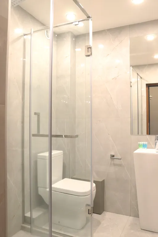 One bedroom apt. Near opera house