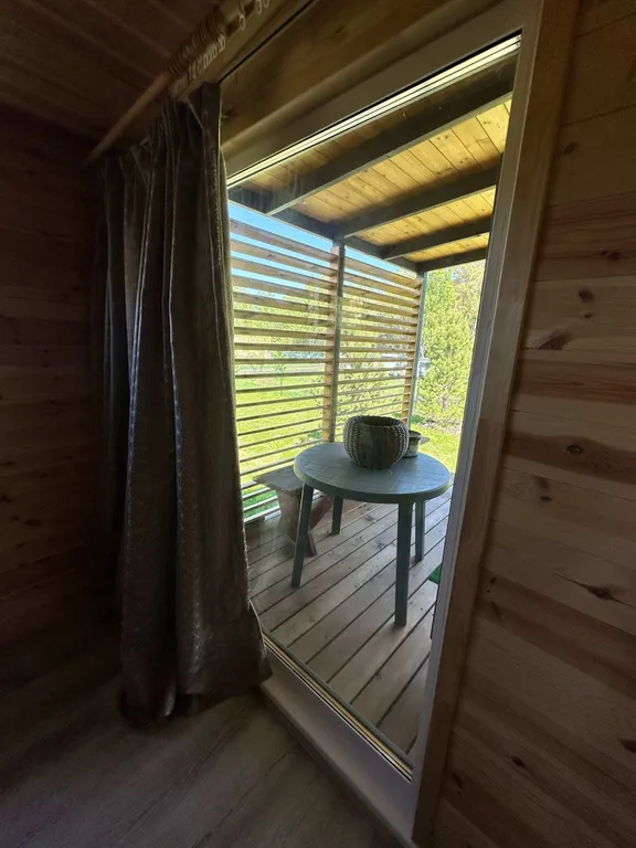 Уютный домик Пpитёcы Айлэнд 1