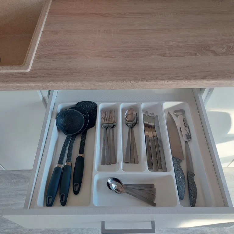 Дом у родника на острове