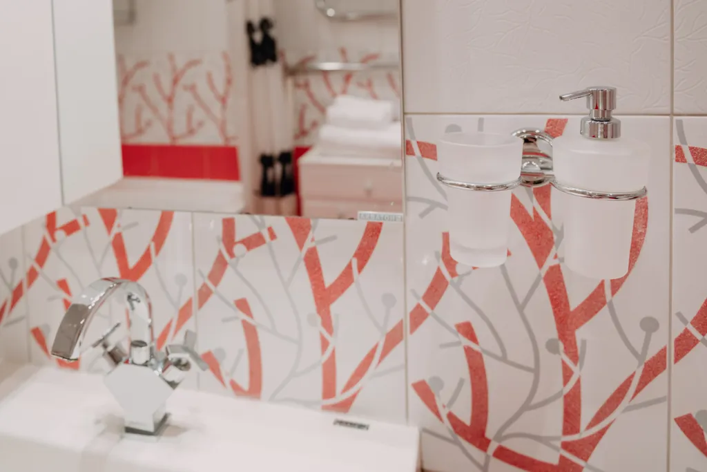 Квартира Апартаменты возле планеты, в ярком цвете с бесплатным wi-fi — Красноярск