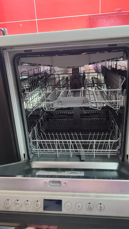 Просторные апартаменты: кухня-студия 30кв и 2 спальни