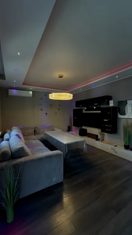 5-комнатный Дом