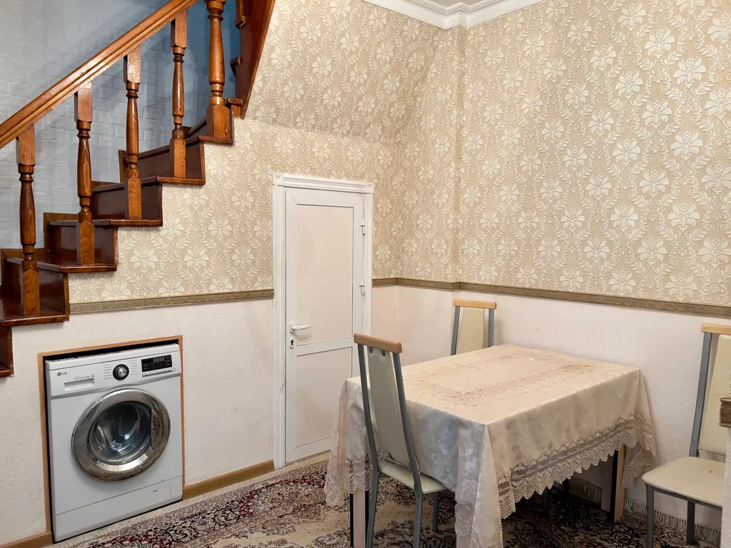 4-комнатный Дом