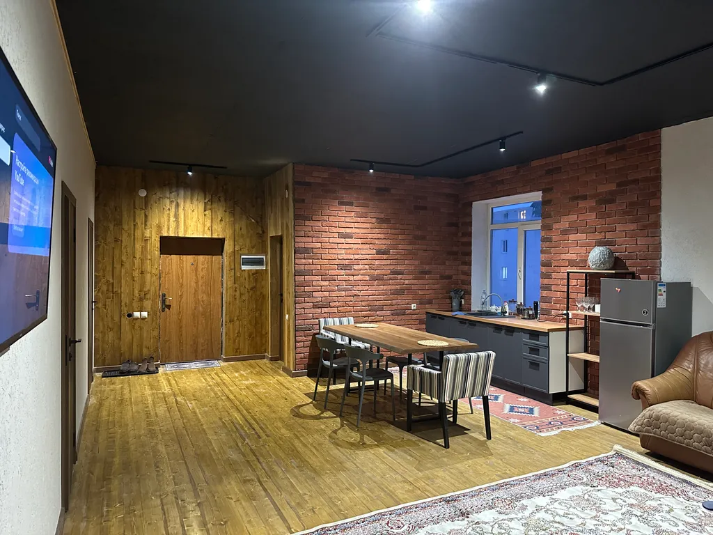 3-х комнатная дизайнерская квартира в сердце города — аренда посуточно в Домбай